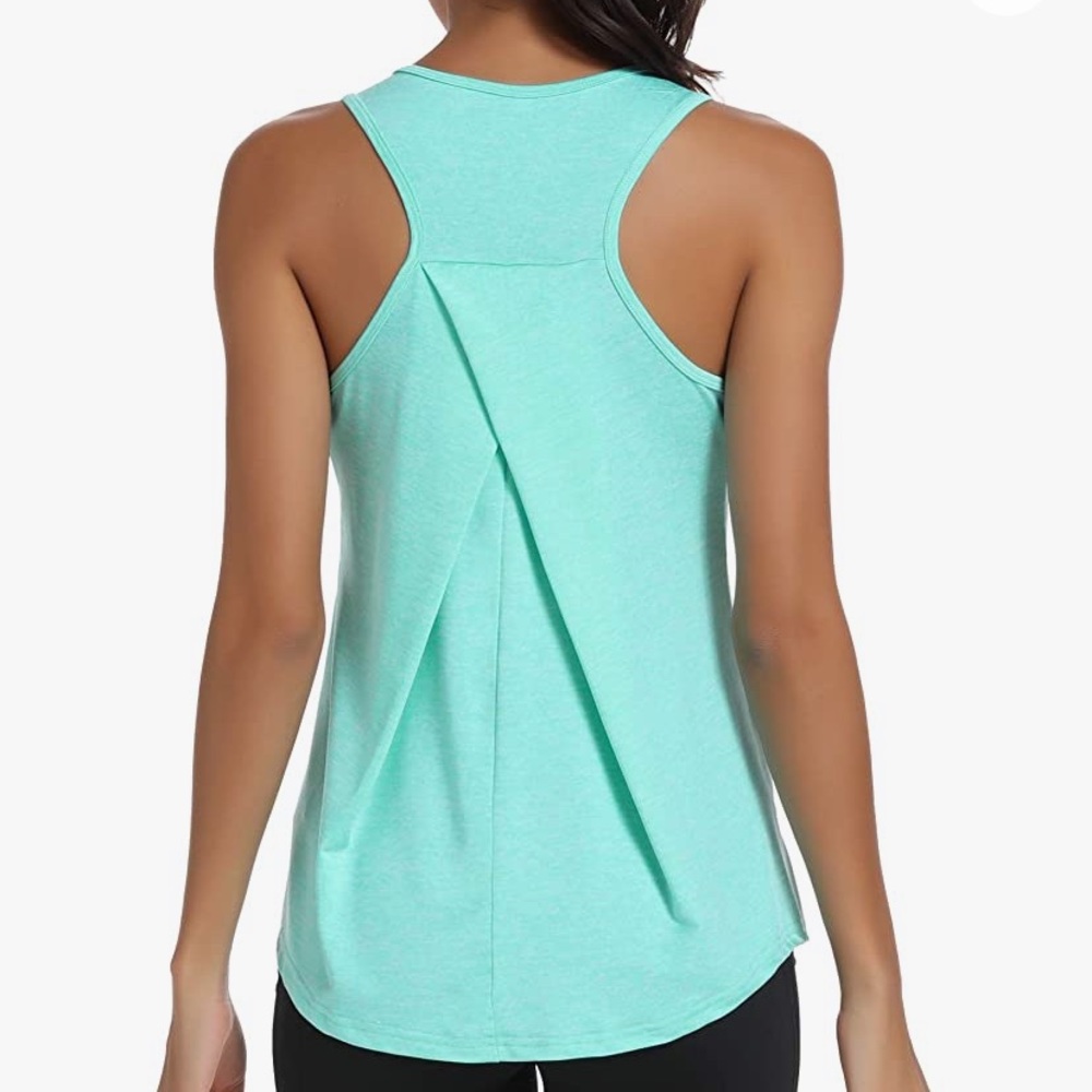 Women’s workout tank - Picture 1 of 4